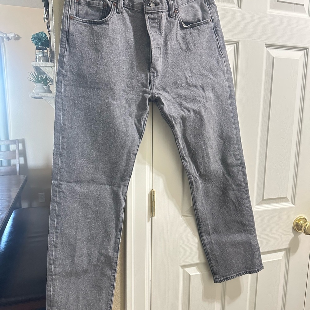 Levi's Medium Button FlyGray Straight Jeans Modern Fit